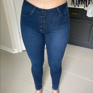 High-waisted skinny jeans